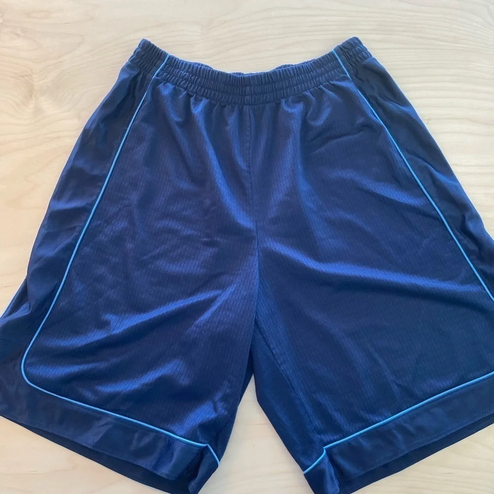 Bugle Boy Sports Shorts size Large (CK)
